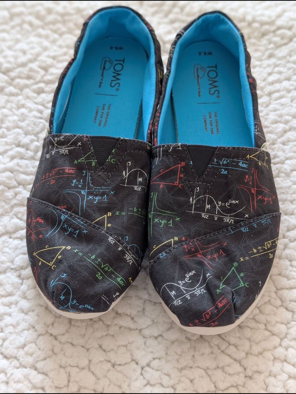 Great Condition: Toms Alpagata Math/Science Slip On Women 6.5